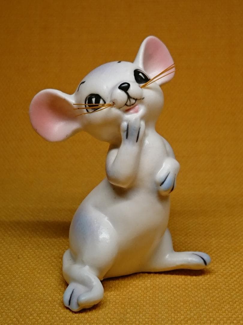 ネズミ　鼠　人形　陶器　オブジェ　置物　インテリア　工芸品　美術品　A1137