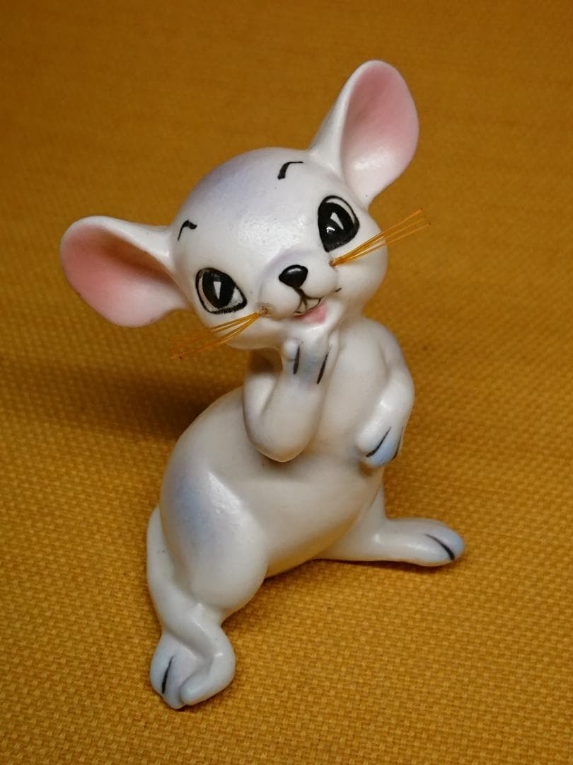 ネズミ　鼠　人形　陶器　オブジェ　置物　インテリア　工芸品　美術品　A1137