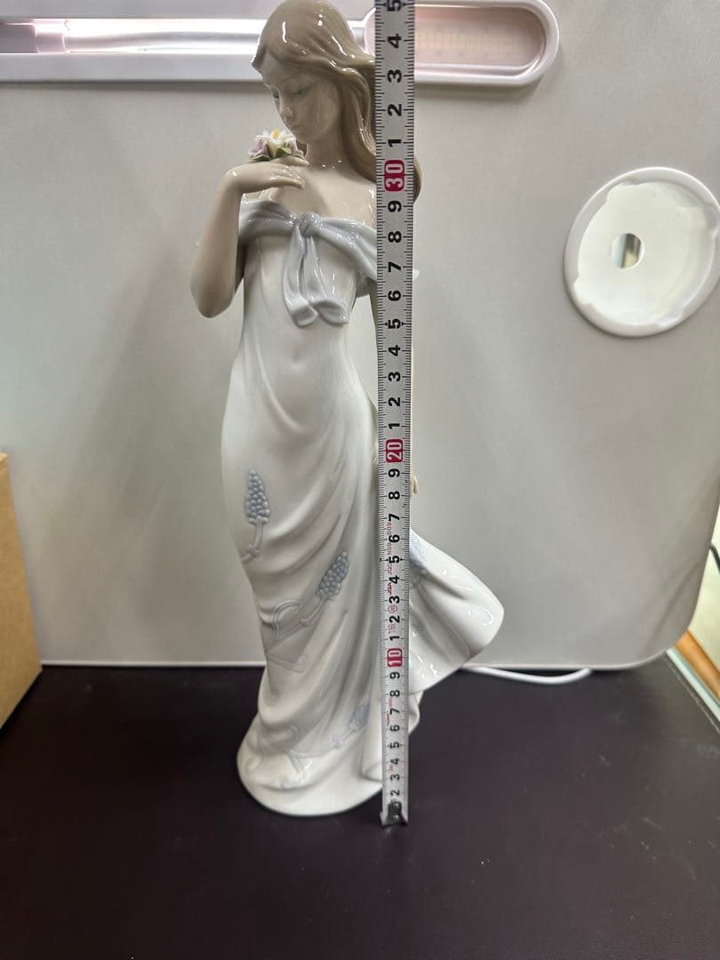 LLADRO リヤドロ 【甘い香り】6918