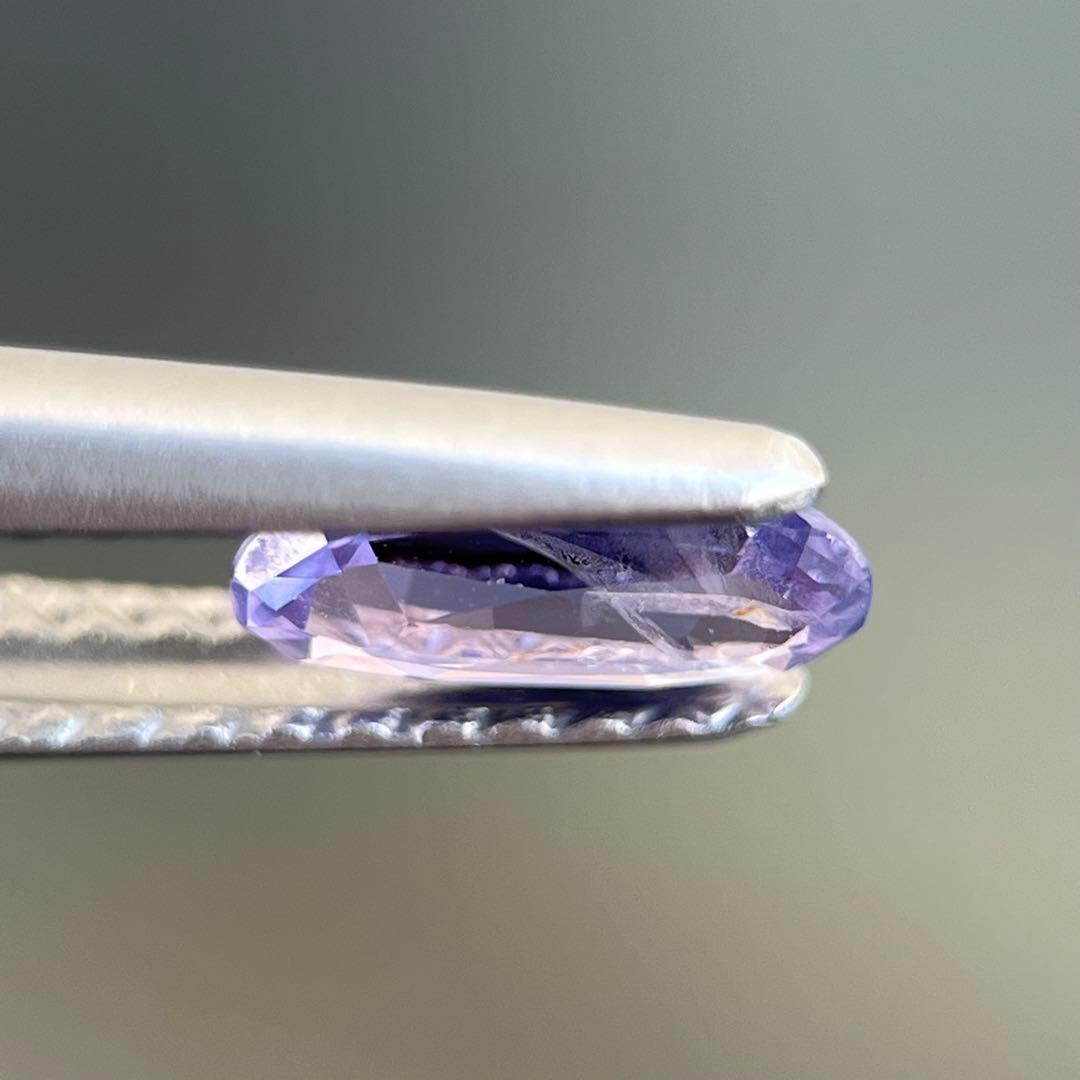 スリランカ産非加熱天然パープルサファイアルース