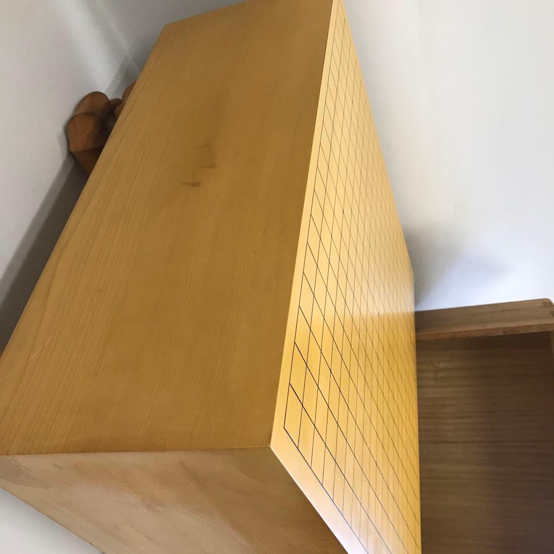 高級　木製　囲碁盤　碁石セット　レトロ　桐蓋つき碁盤　美品　新榧碁盤