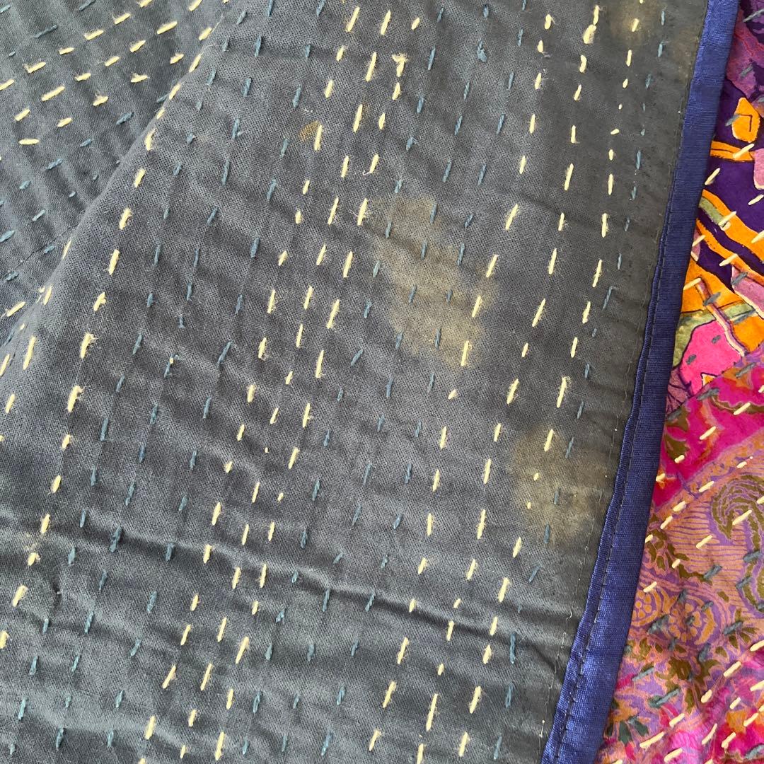 インド　ヴィンテージ　カンタ　ラリーキルト　マルチカバー  ベットカバー