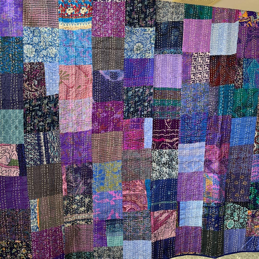 インド　ヴィンテージ　カンタ　ラリーキルト　マルチカバー  ベットカバー