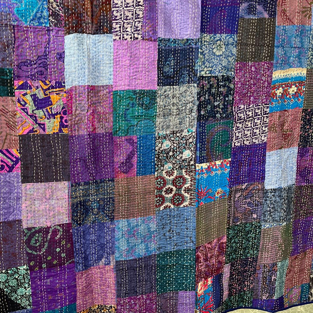 インド　ヴィンテージ　カンタ　ラリーキルト　マルチカバー  ベットカバー