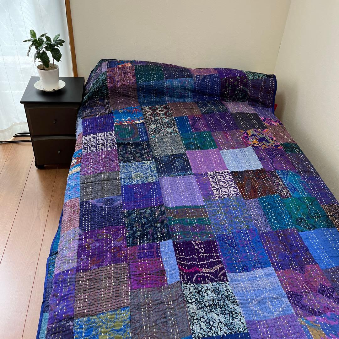 インド　ヴィンテージ　カンタ　ラリーキルト　マルチカバー  ベットカバー