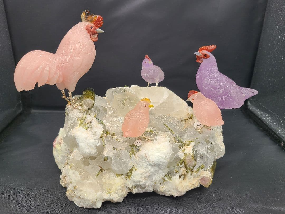 天然石彫刻 にわとり一家