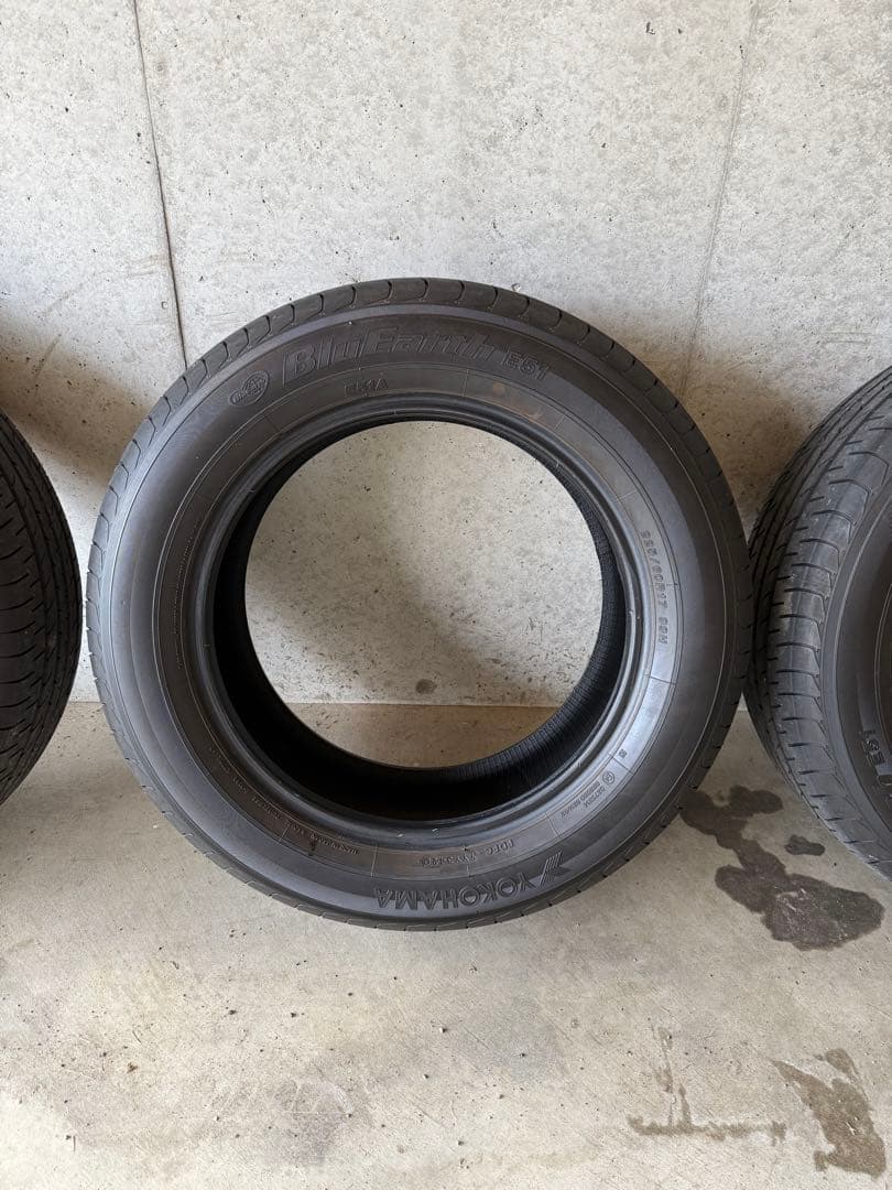 Yokohama ブルーアース225/60R17 4本セット２本①