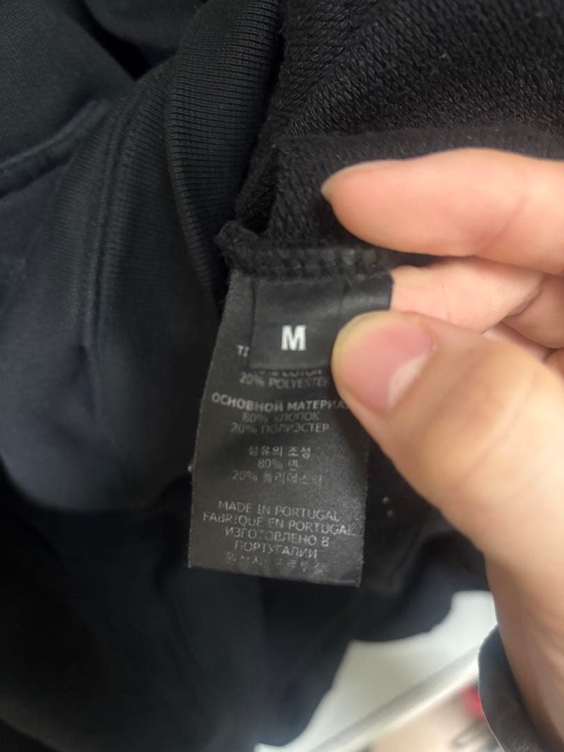 ヴェトモンダブルanarchyパーカー