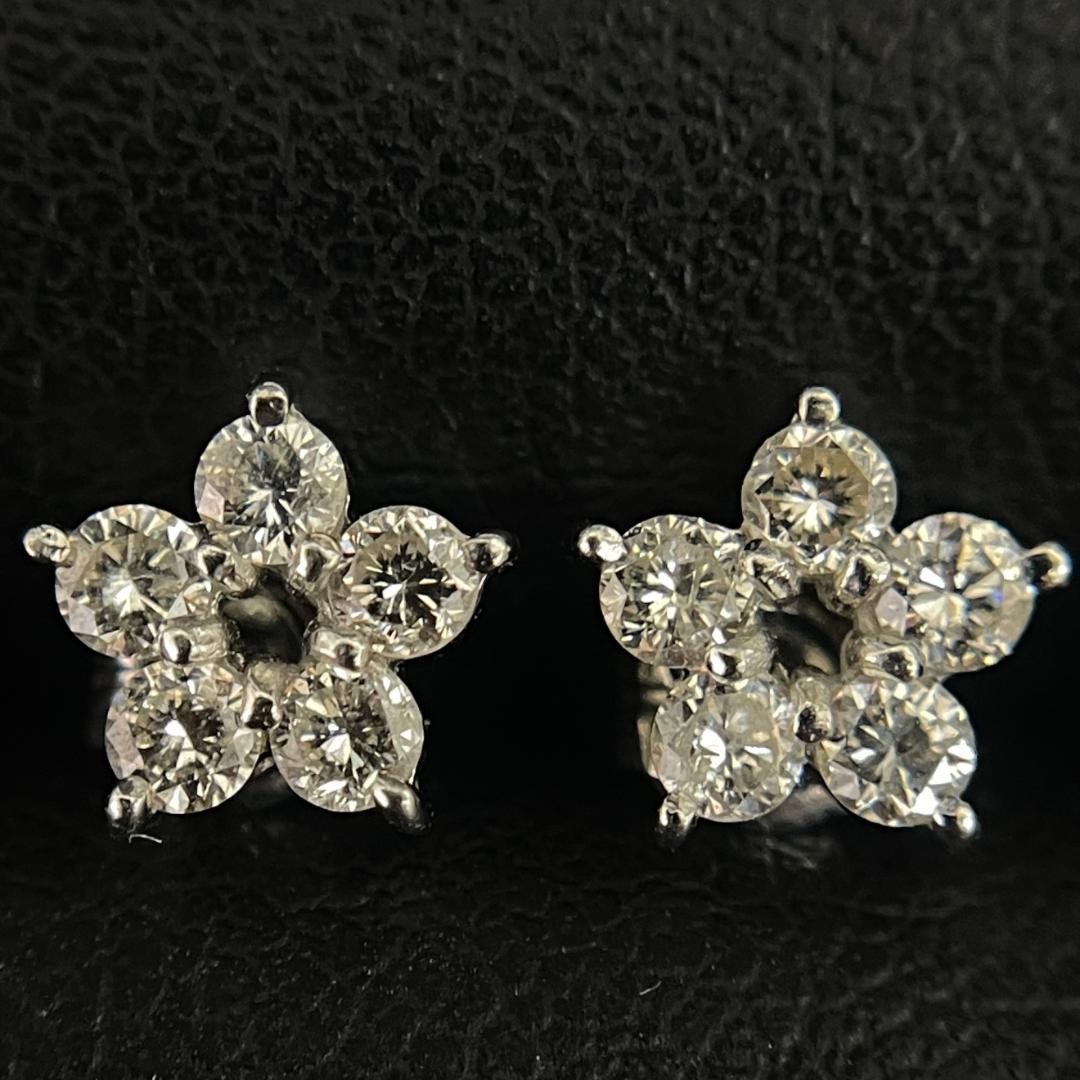 Pt900 ダイヤモンド ピアス