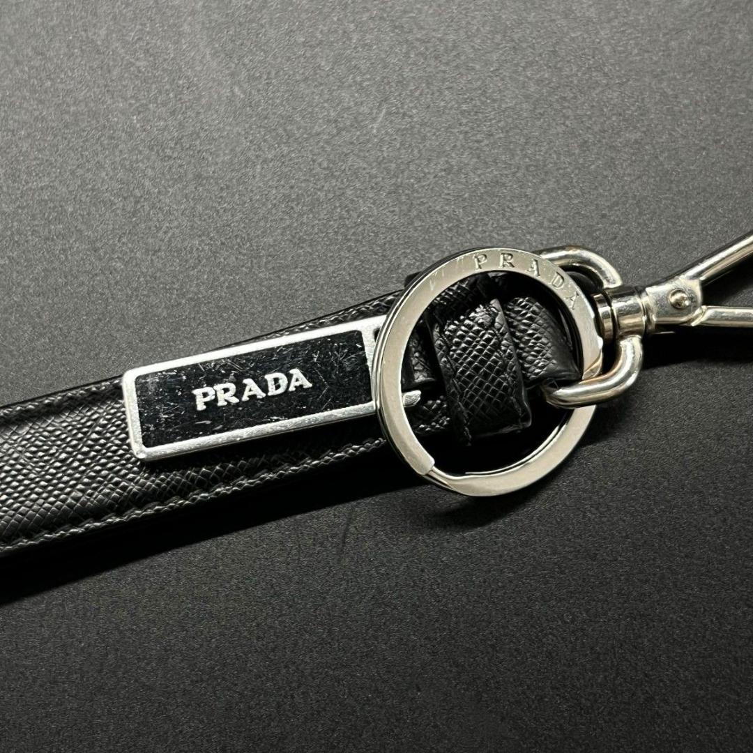 極美品　プラダ　PRADA　キーリング　チャーム　ブラック　ロゴ