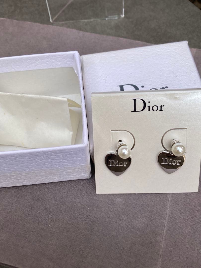 クリスチャンディオールDior ハートパールピアス