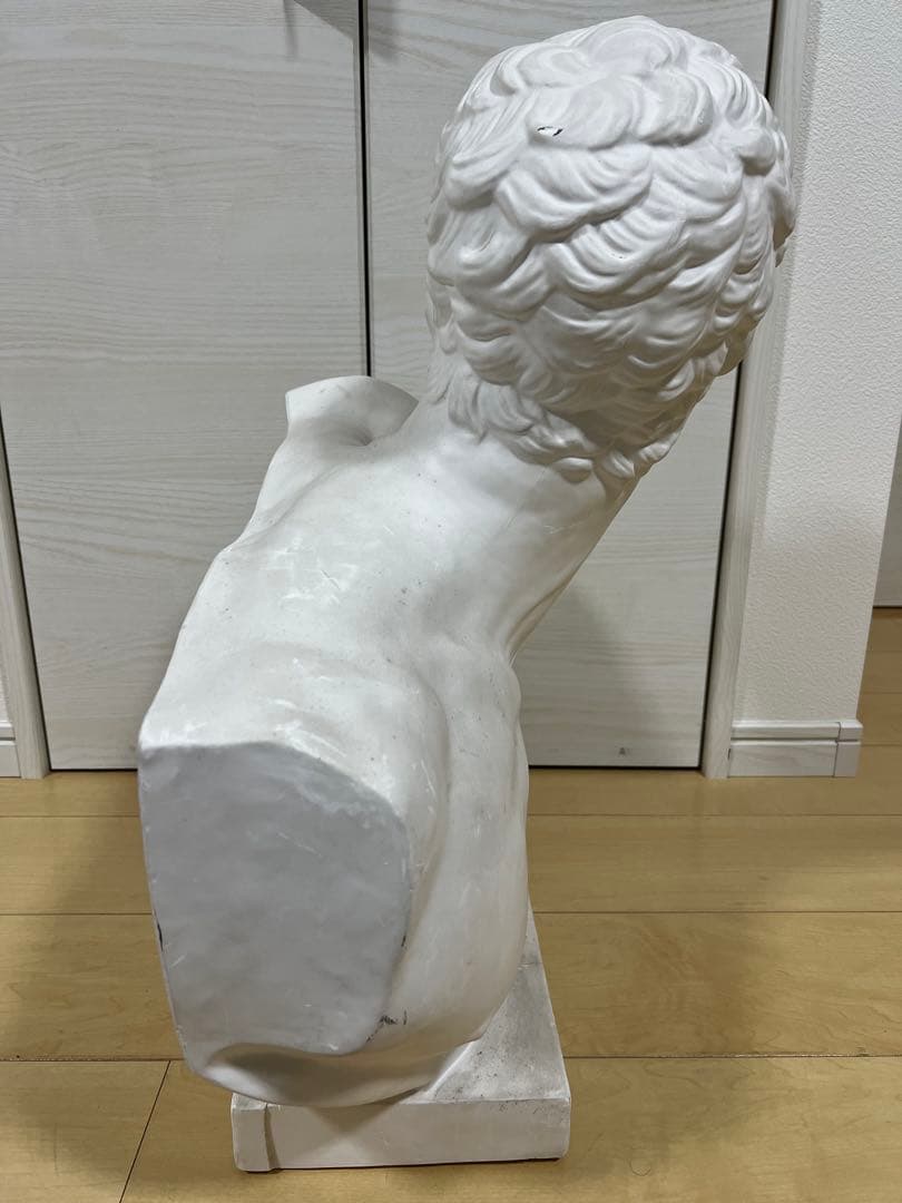 石膏蔵 ボルゲーゼの闘士 美術品 胸像 デッサン 美大