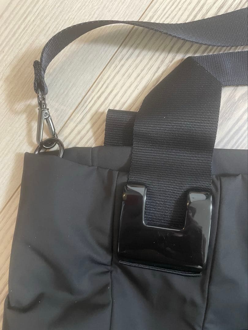 ear PAPILLONNER ショルダー付き/樹脂パーツトートバッグLサイズ