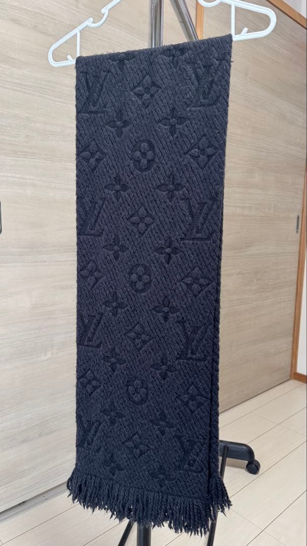 ルイヴィトン　エシャルプロゴマニア　マフラー　黒ブラック