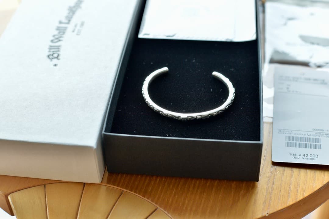 （レオナルド）ビルウォールレザー シン クロス バングル BEAMS M