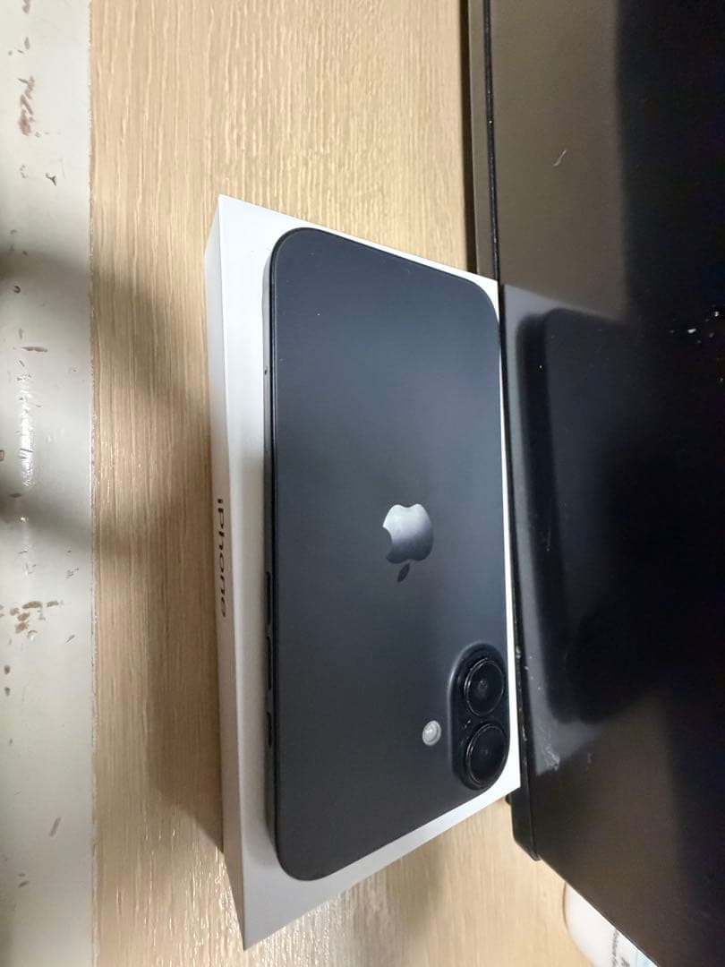 iPhone16 ブラック 128GB SIMフリー