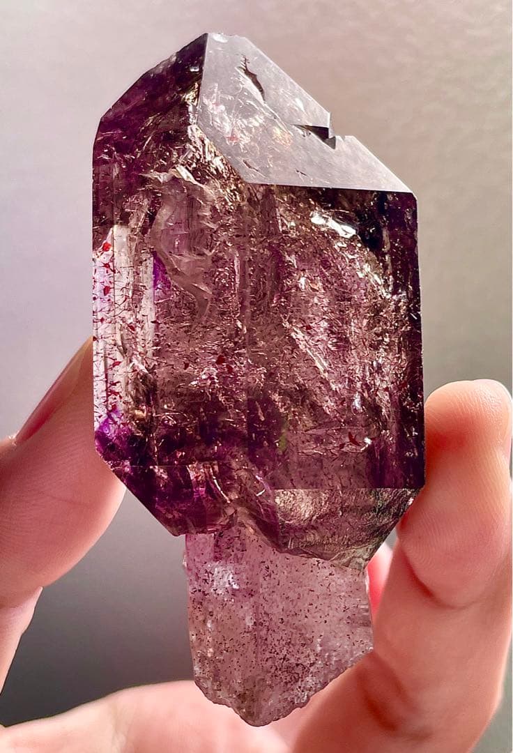 虹入り！アメジストスーパーセブン 骸骨水晶　アメジストエレスチャル　原石　天然石