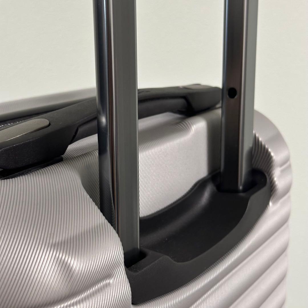 匿名発送　デルセー　DELSEY　キャリーケース　機内持込みサイズ