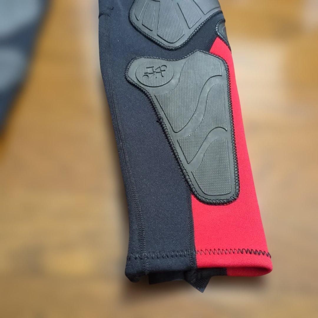 ウェットスーツ　ジパソン　ZIPATHONG　赤黒　メンズ　ジェットスキー用