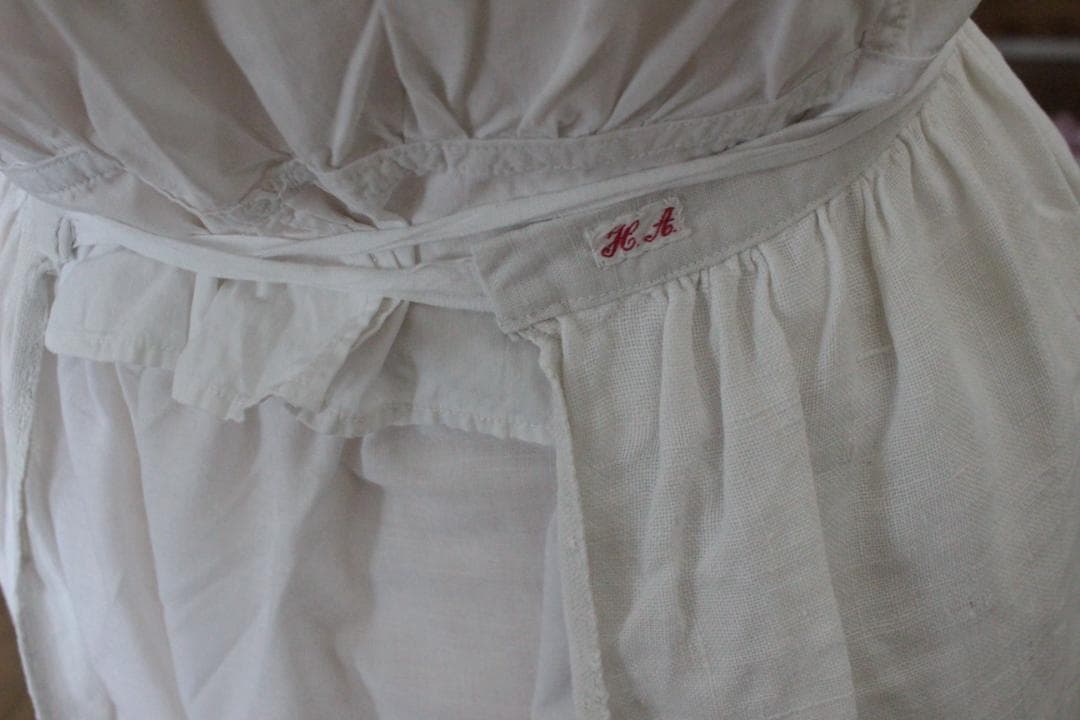 フランスアンティーク/タブリエ・ギャザーリネンエプロン/H・A