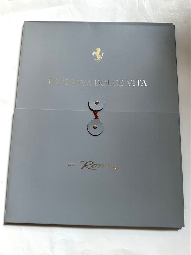 Ferrari Roma カタログ