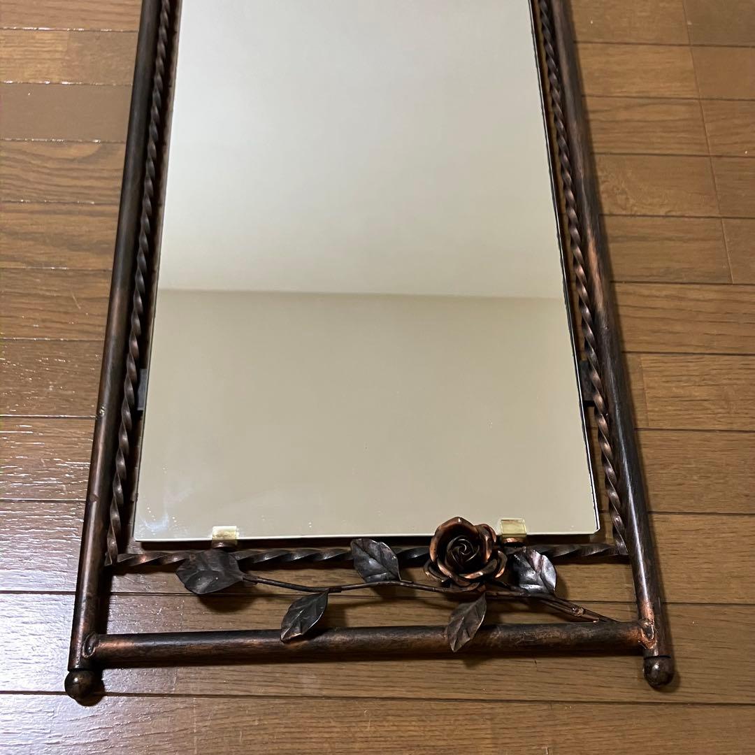 薔薇のアンティークミラー・フラワーデコレーションミラー・鏡・レトロアイアンミラー