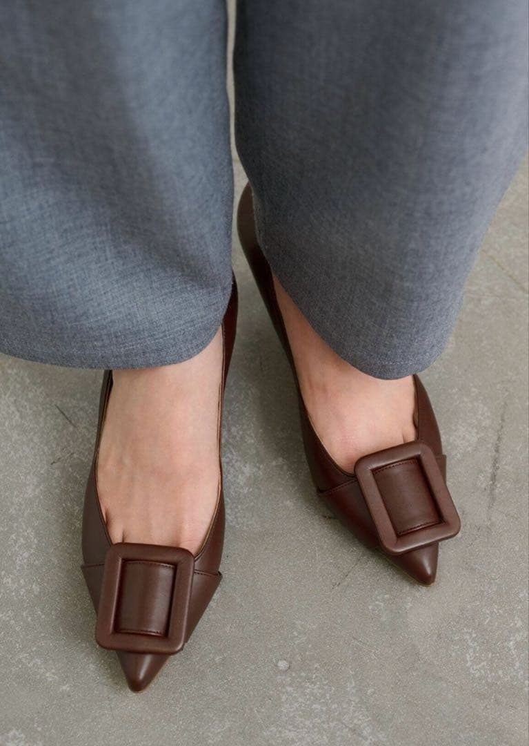 ネブローニ　別注　バックルパンプス