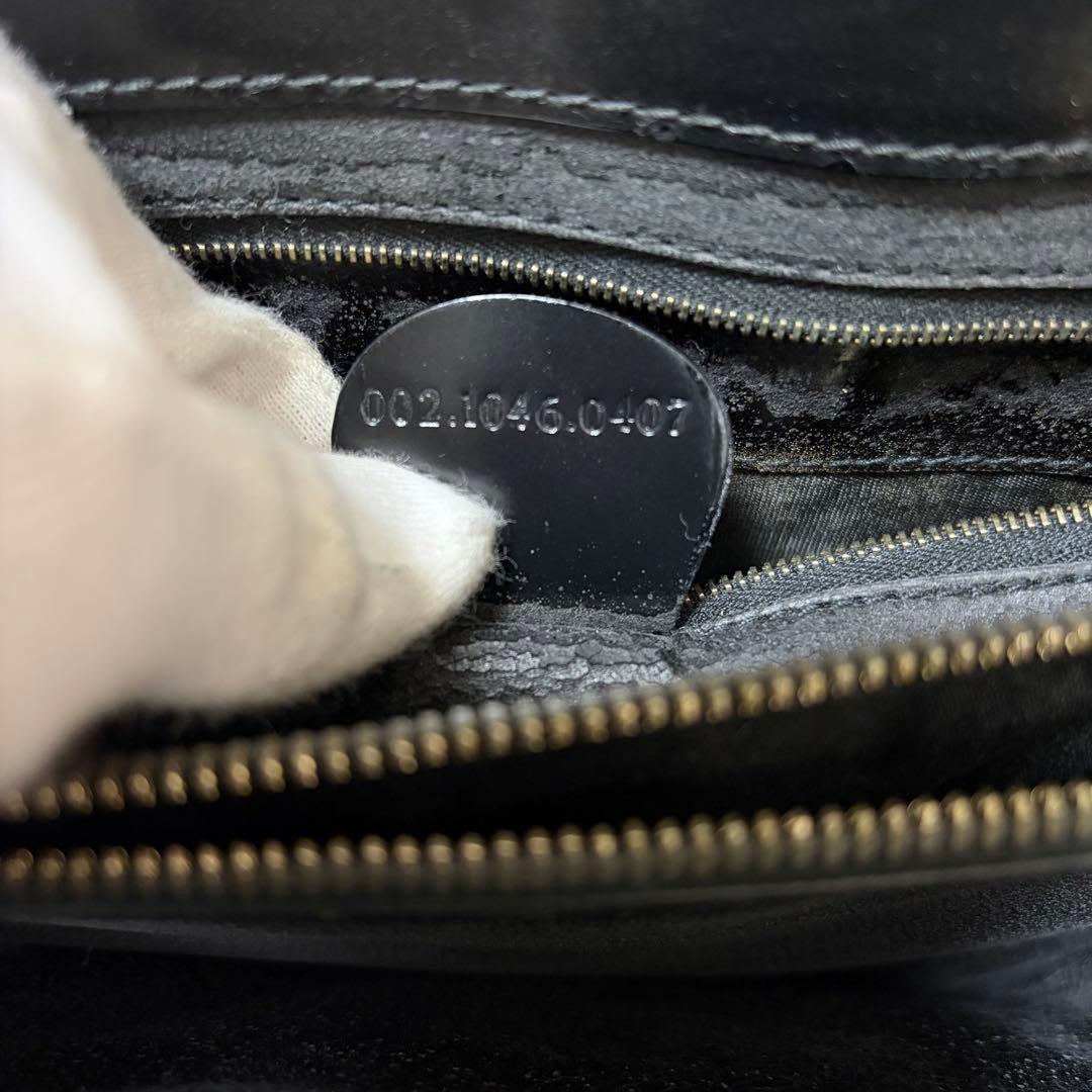 GUCCI トートバッグ レザー ブラック エナメル ゴールド金具 大容量 底鋲