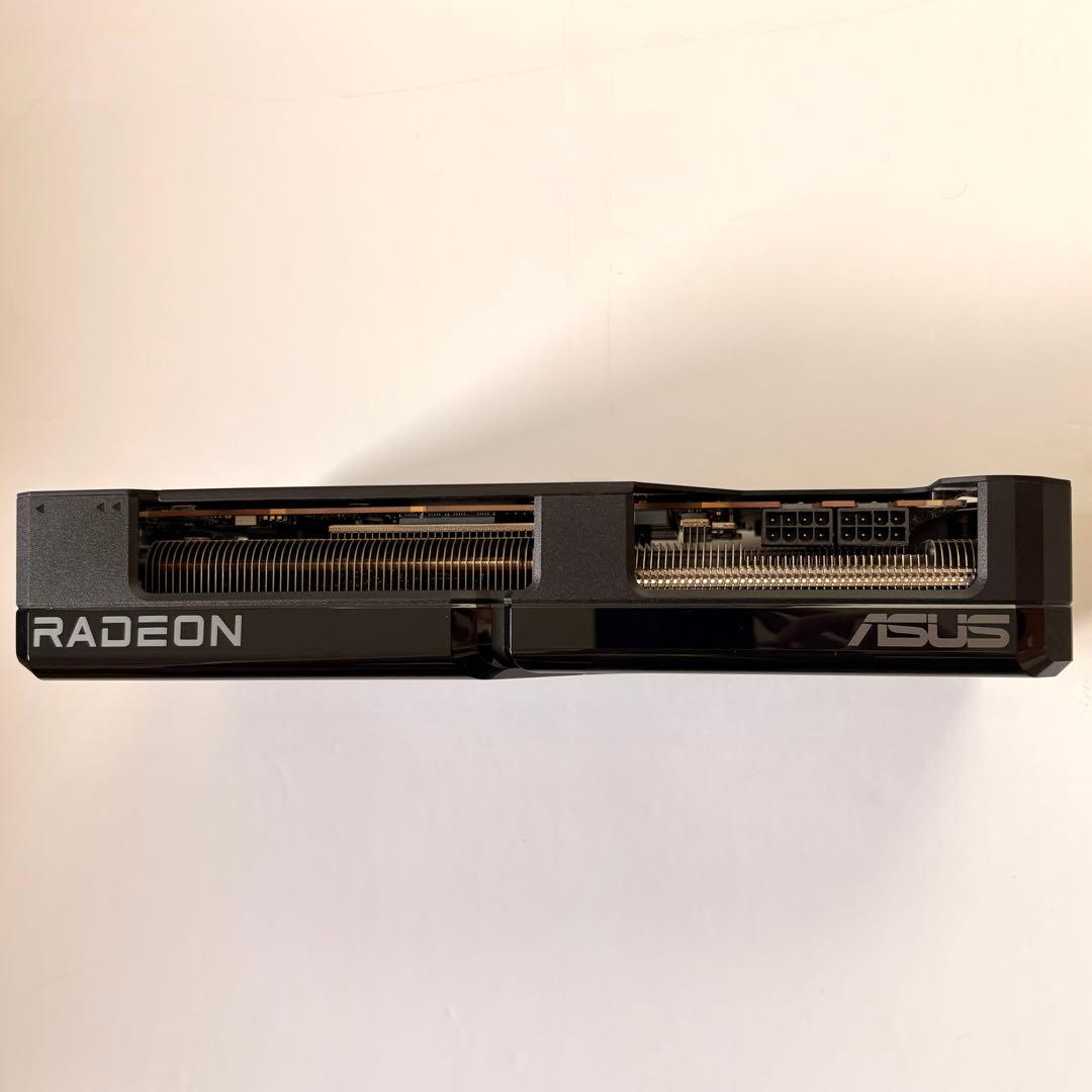 グラフィックボード・グラボ・ビデオカード ASUS Dual RX 7800 XT OC Edition 16GB