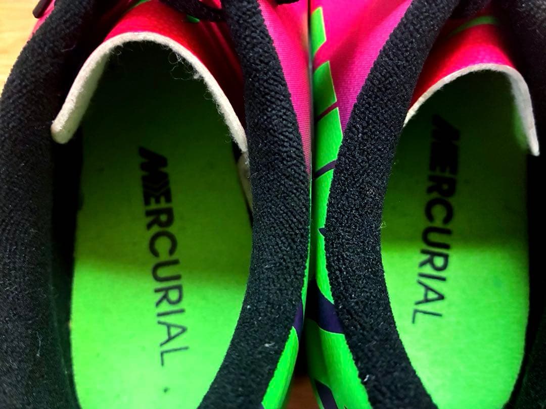 ナイキ マーキュリアル ベロチ HG V サッカースパイク（ピンク×パープル）