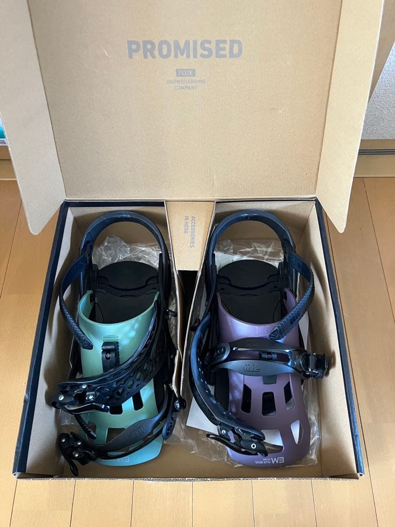 FLUX EM Sサイズ ビンディング 紫 緑 左右色違い バインディング