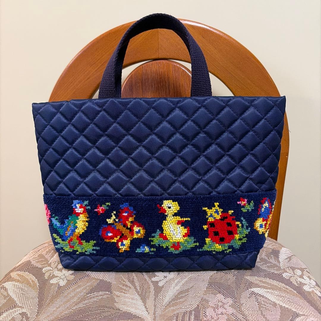 ネイビー刺繍トートバッグ