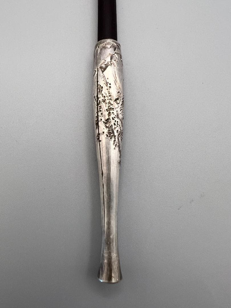 【海】銀煙管　キセル　刻印有　竹虎文　細密手彫　銀細工　アンティーク