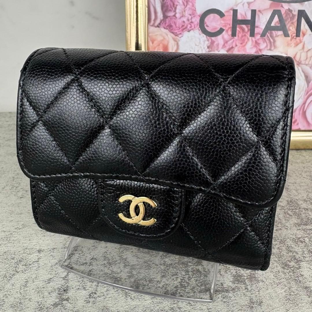 CHANEL マトラッセ　キャビアスキン　三つ折り　財布　ケース