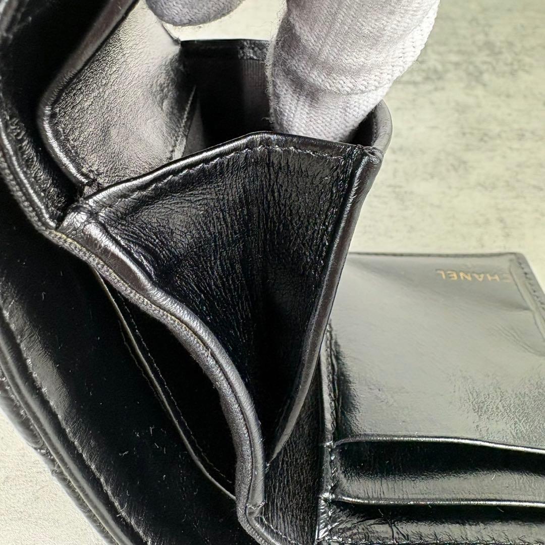 CHANEL マトラッセ　キャビアスキン　三つ折り　財布　ケース