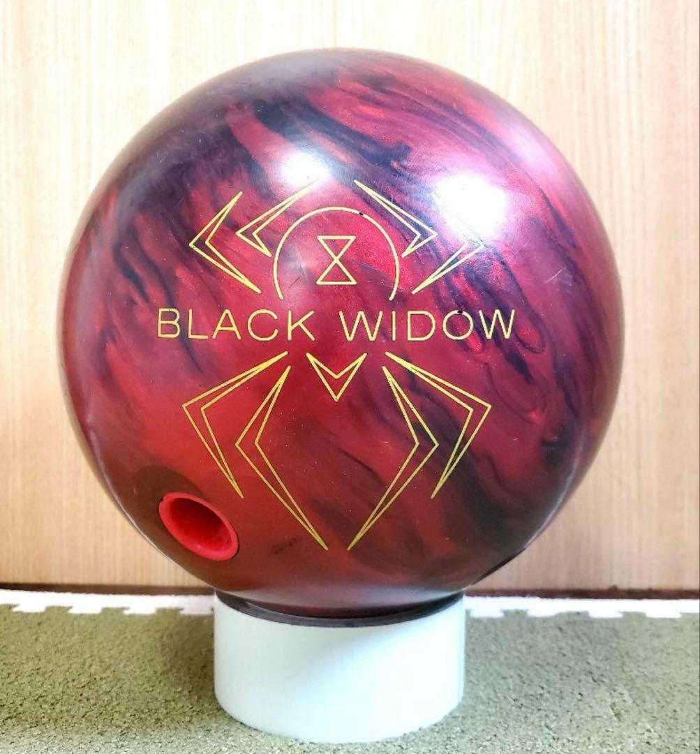 BLACK WIDOWボウリングボール　14ポンド