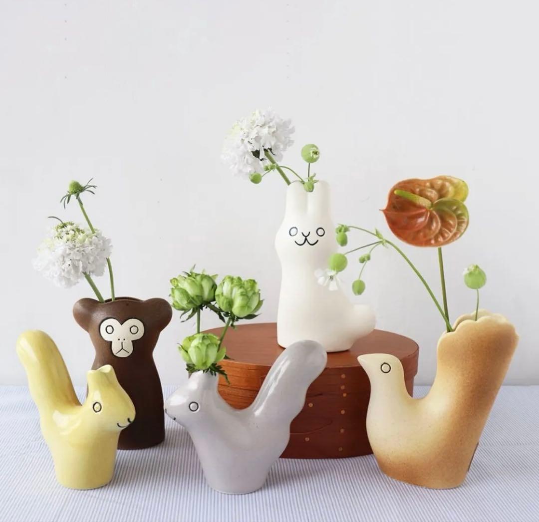 En Liten Vanエン リトゥン ヴァン鹿児島睦　フラワーベース　ラビット