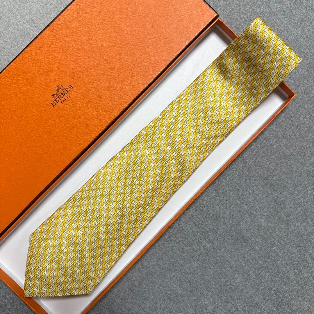 美品　エルメス　ネクタイ　黄色オレンジ　H柄　ファソネ　派手　結婚式
