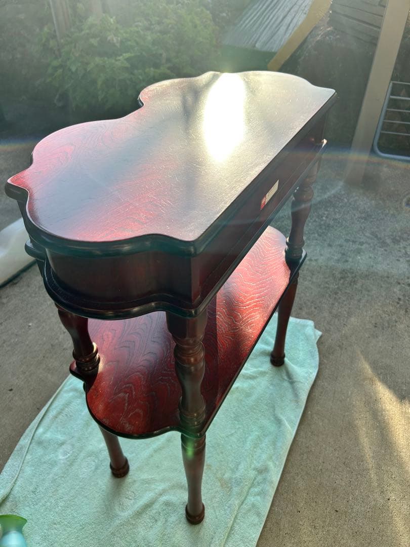 アンティーク　木製ダークレッドサイドテーブル 2段