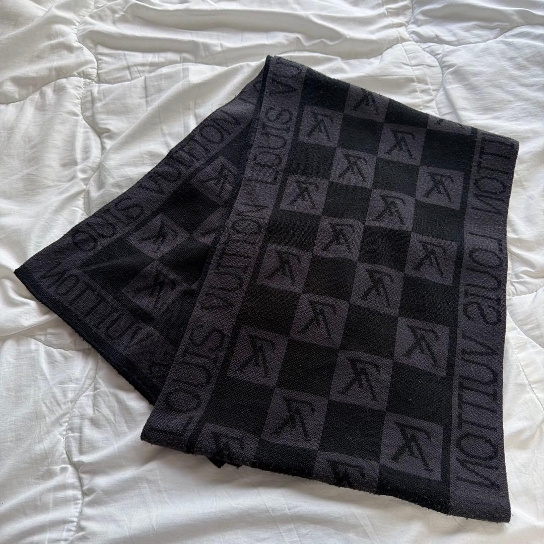 【Louis Vuitton】ロゴ入りマフラー ブラック