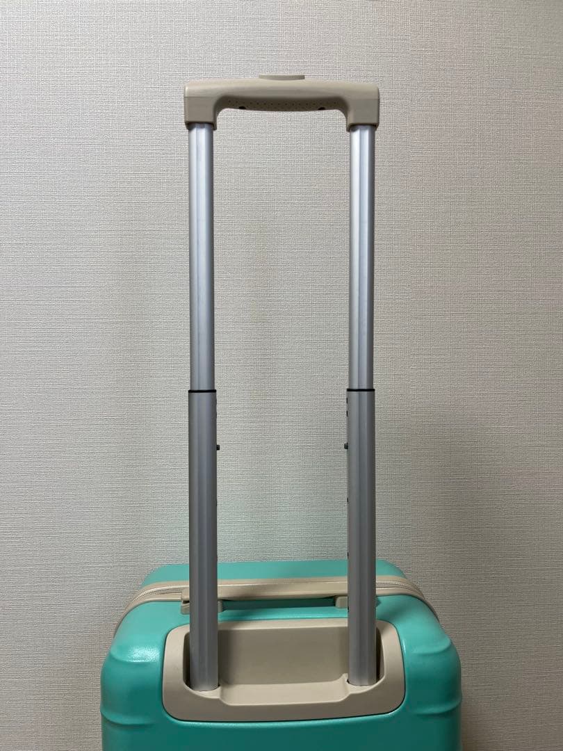 ace. キャリーケース