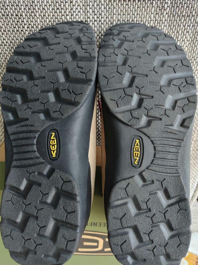 KEEN JASPER SILVERMINK レディース25cm