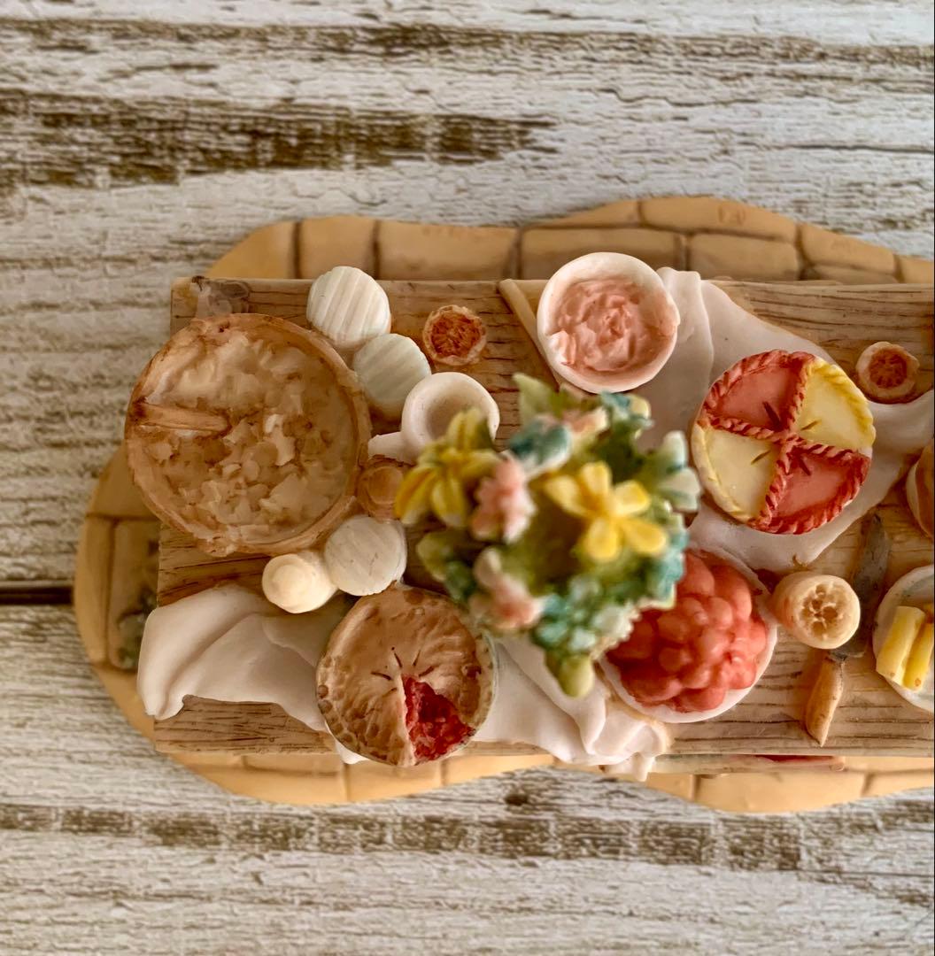 テーブル ブランブリーヘッジ フィギュリン ボーダーファインアーツ