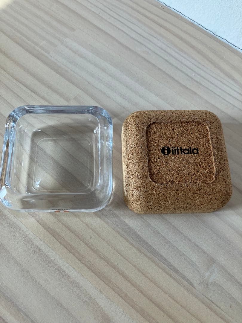 イッタラ　ヴィトリーニ　VITRIINI 小物入れ　クリア×コルク　スモール