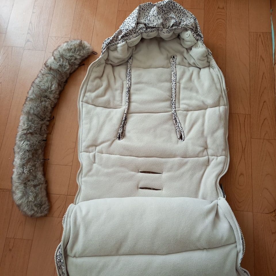 【美品】Elodie　エロディー　フットマフ　防寒　おくるみ