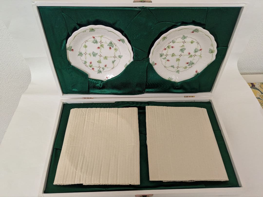 【未使用】ナルミ ルーシーガーデン 大皿・小皿5枚・ケーキサーバー 豪華セット