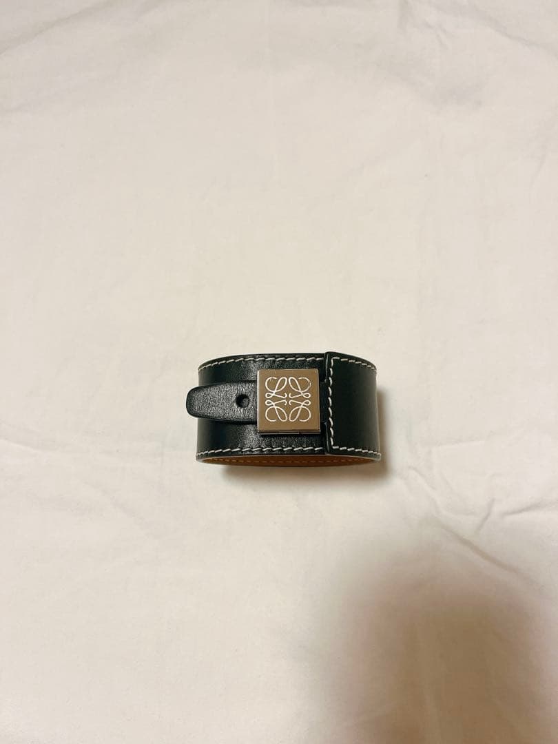 【美品/箱付き】ロエベ　レザーブレスレット　アナグラム　ブラック　黒
