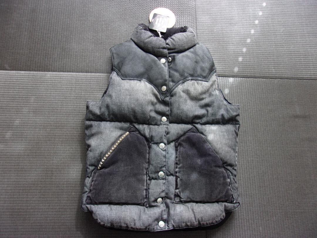 ダウンベスト　ROCKY MOUNTAIN コラボ