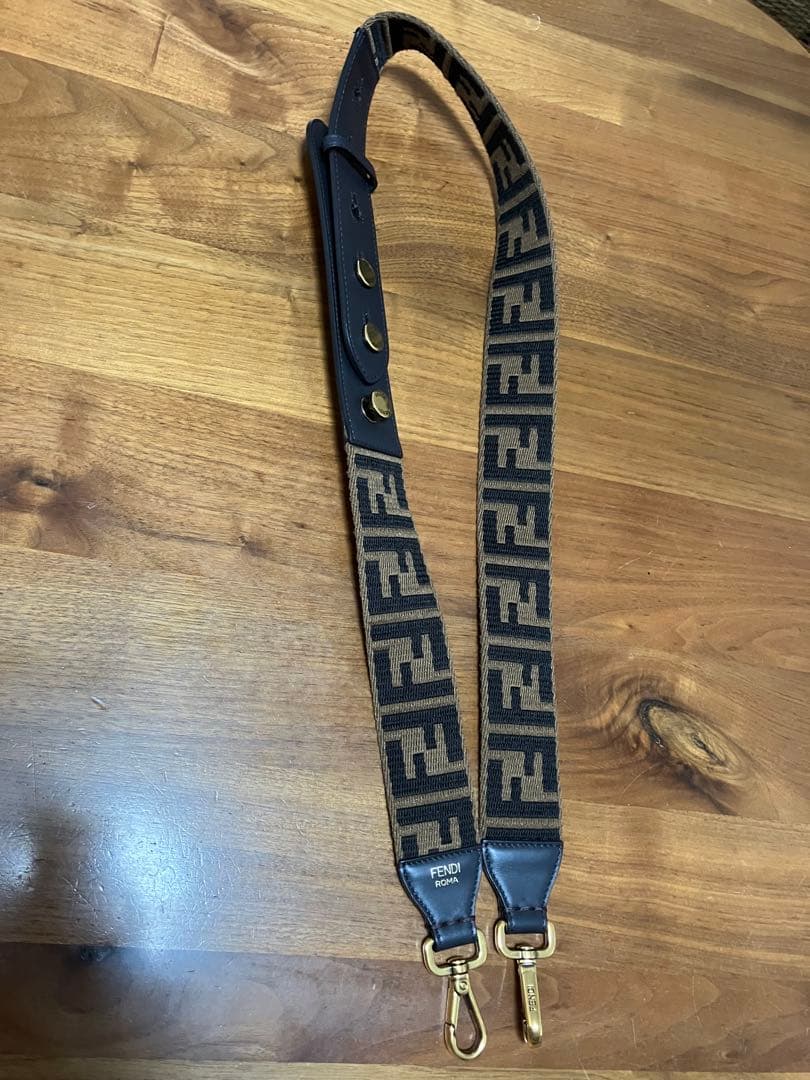 うさぎFENDIフェンディズッカ柄FF柄太め幅ショルダーストラップ