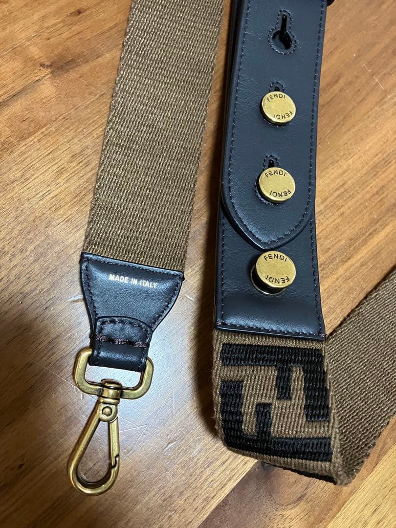 うさぎFENDIフェンディズッカ柄FF柄太め幅ショルダーストラップ